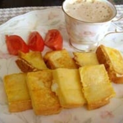 mimiaさんこんばんは～♪フレンチトースト好き(^з^)少し硬くなった食パンが
美味しいフレンチトーストに変身しましたよヾ(＠⌒▽⌒＠)ﾉ